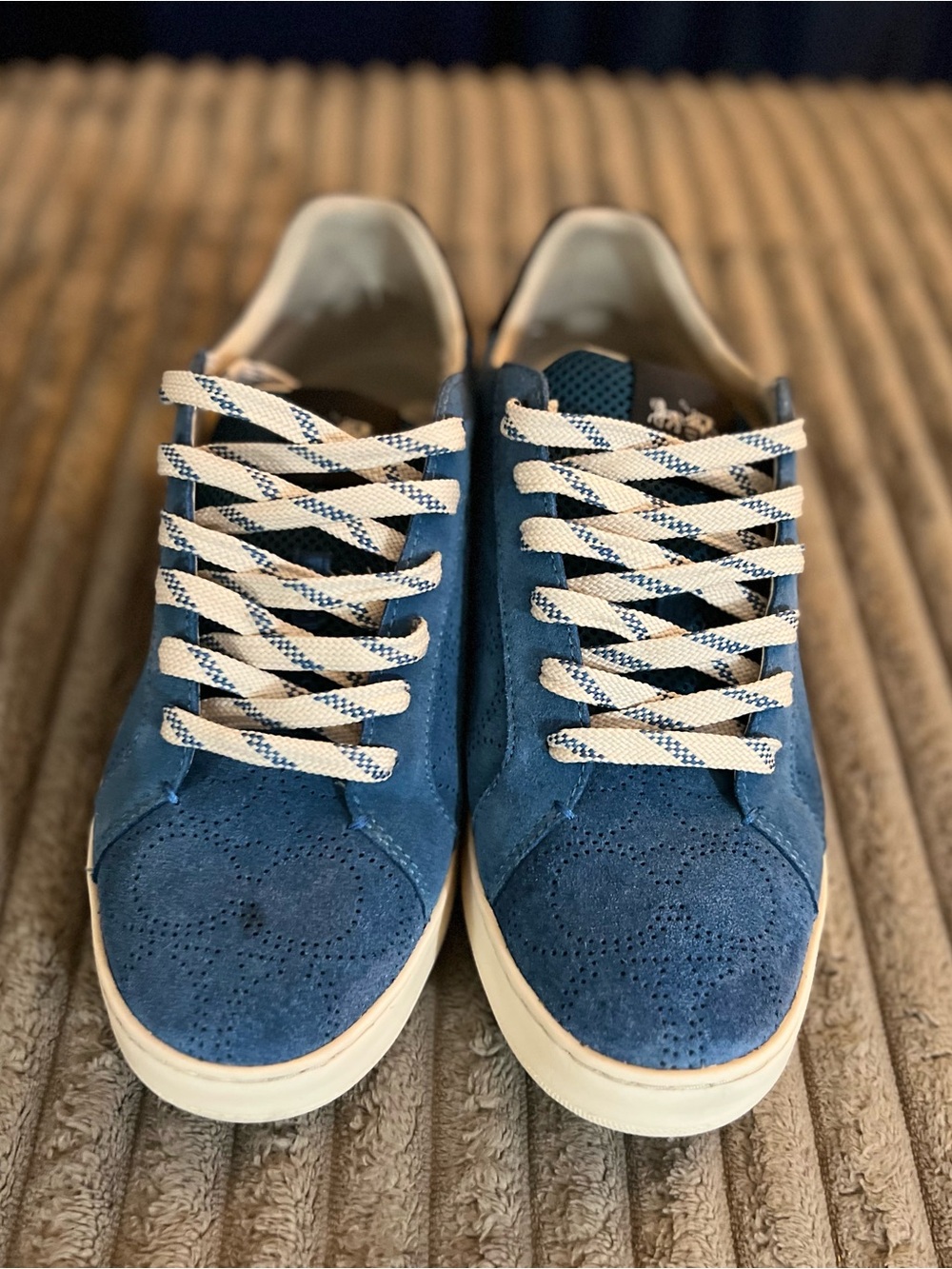 Men's Blue Suede Casual Sneakers - Brand Unspecified